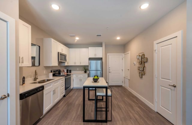 Avenue M photos photos