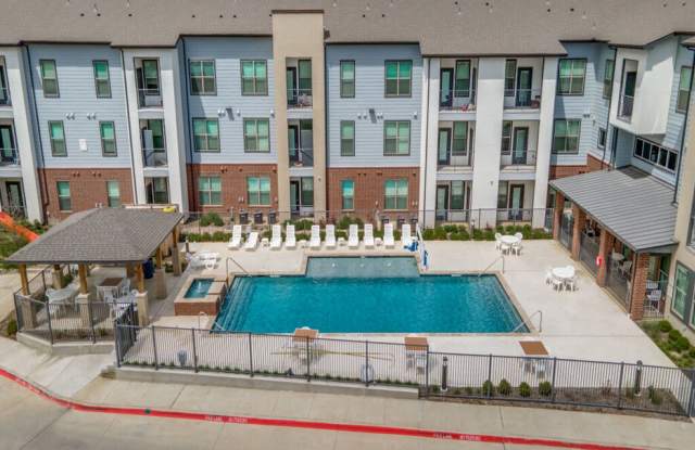 Palladium Dallas Stemmons photos photos