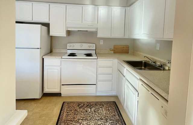Towne Crest Apartments Gallery 3