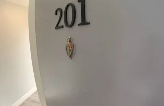Roscoe Street Gallery 3