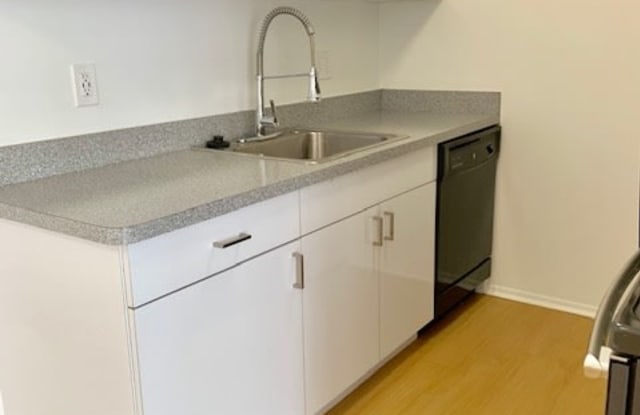 Metropolitan Lafayette Apartments Gallery 2