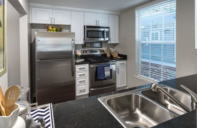 Nantucket Apartments Gallery 4