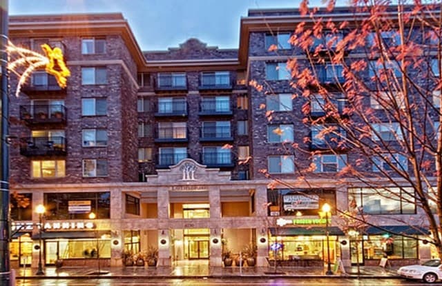 Yugo Seattle Lothlorien photos photos