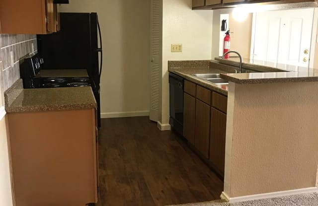 Colonies Landing Apartments Gallery 2
