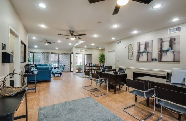 Senior Housing - Westmount at Braesridge Gallery 3