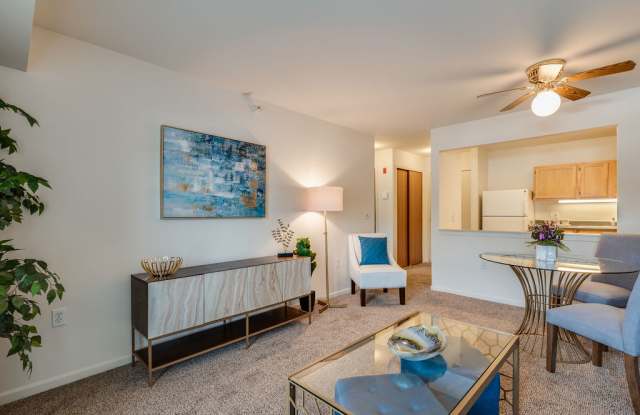 Grandhaven Manor - Senior Living Gallery 4