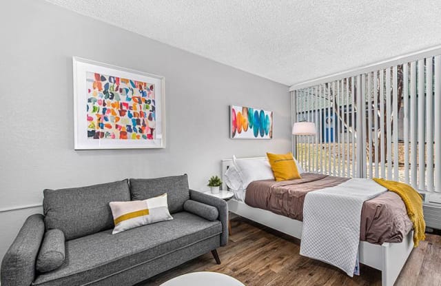 The Incline Apartments and Studios Gallery 4
