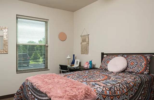 College Suites at Hudson Valley - Student Housing Gallery 4