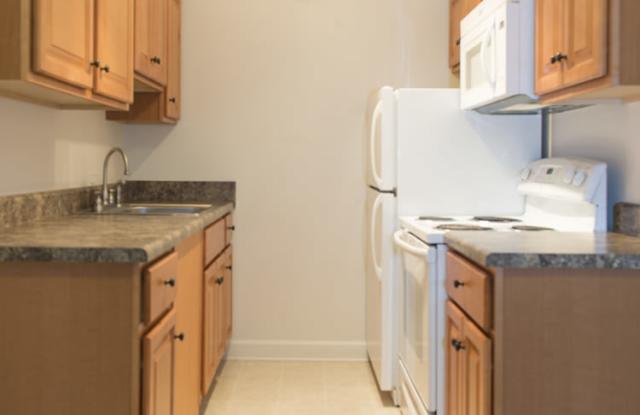 1701 Gordon Avenue - Student Housing Gallery 2