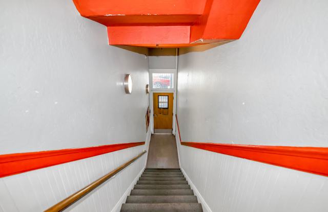 132 6th Street photos photos