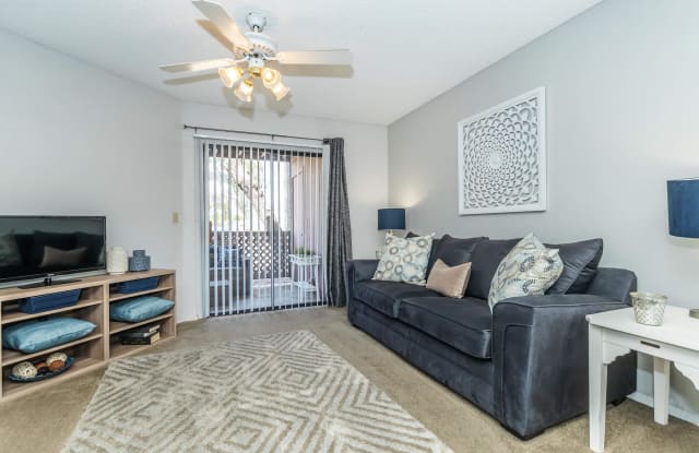 La Estancia Apartments Gallery 4