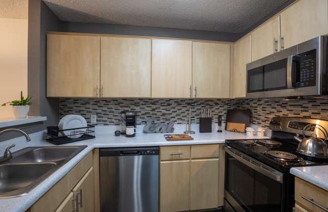 Village Green of Bear Creek Apartments Gallery 2