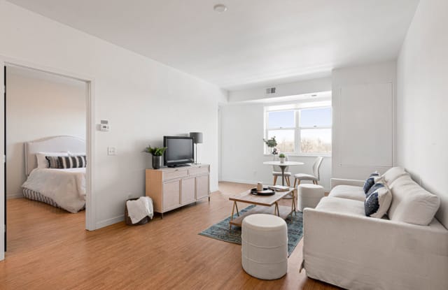 Grand & Syndicate Apartments Gallery 3