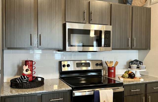 Melissa Ranch photos photos