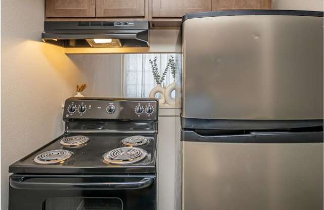 Satsuma Village Apartments Gallery 2