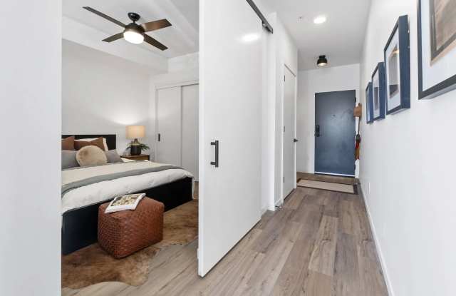 3725 Stinson Gallery 3