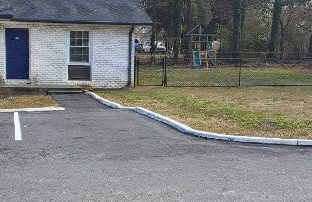 Stoneybrook Apartments Gallery 2