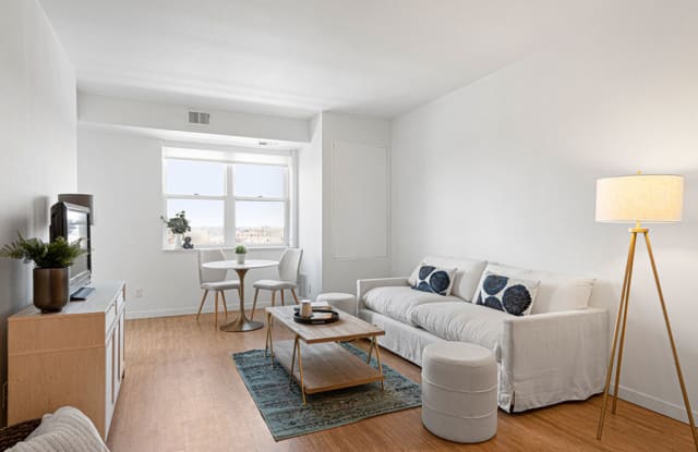 Grand & Syndicate Apartments Gallery 4