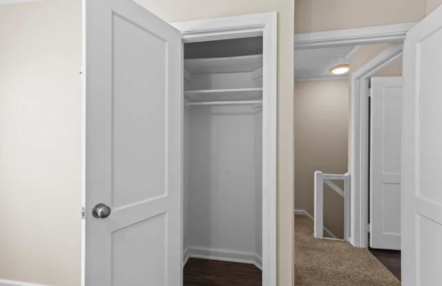Townhomes at South Highlands photos photos