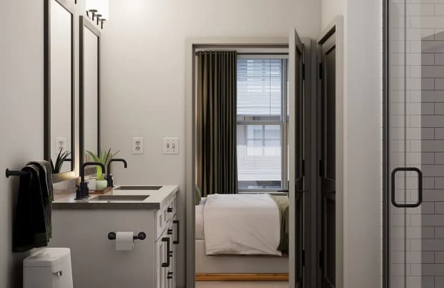 District South Apartments & Townhomes Gallery 4