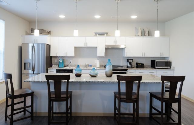 Spring Harbor - Senior Housing Gallery 1