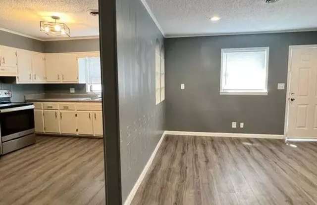 Oak Tree Apartments Gallery 4