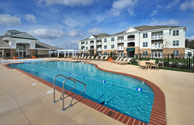 Tanglewood Lake Apartments photos photos