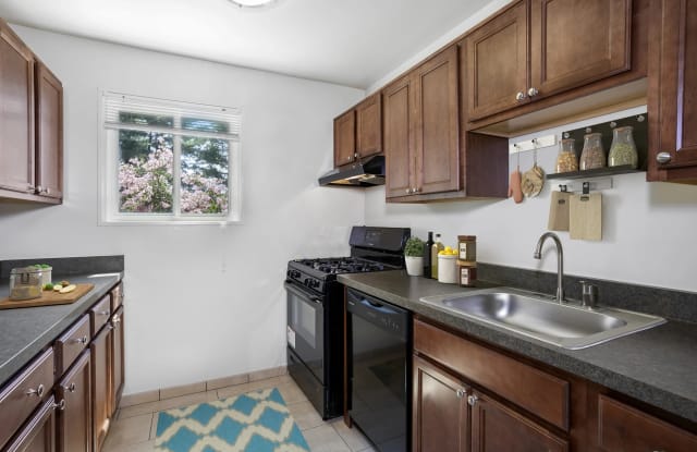 Overlook Apartments - Affordable Housing Gallery 1