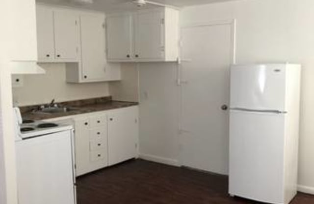 Evergreen Apartments photos photos