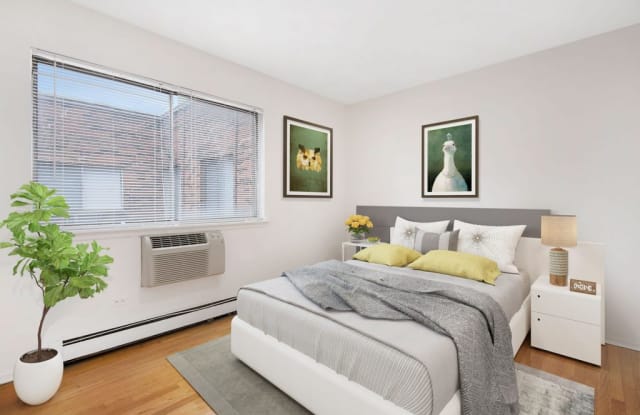 450 West Melrose photos photos