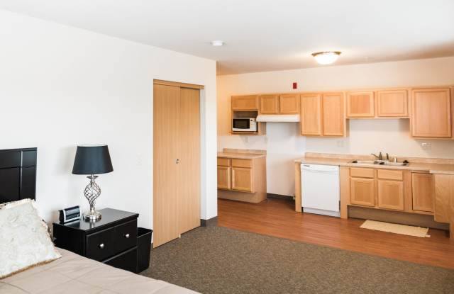 Becher Terrace - Senior Housing Gallery 3