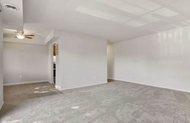 Dunhill South Apartments Gallery 4