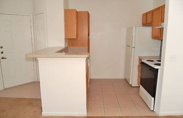 Shadow Ridge Apartments Gallery 2