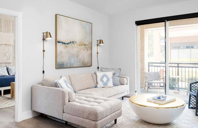 BLVD Gramercy East Gallery 4