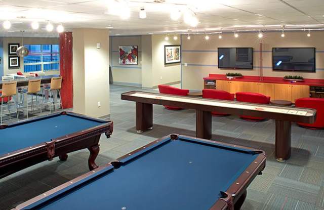 College Suites at Washington Square - Student Housing Gallery 4