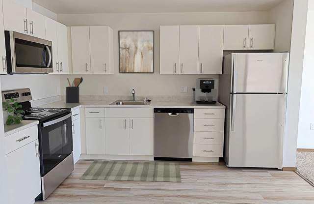 Ovation at Paine Field - 55+ Senior Living Community Gallery 3