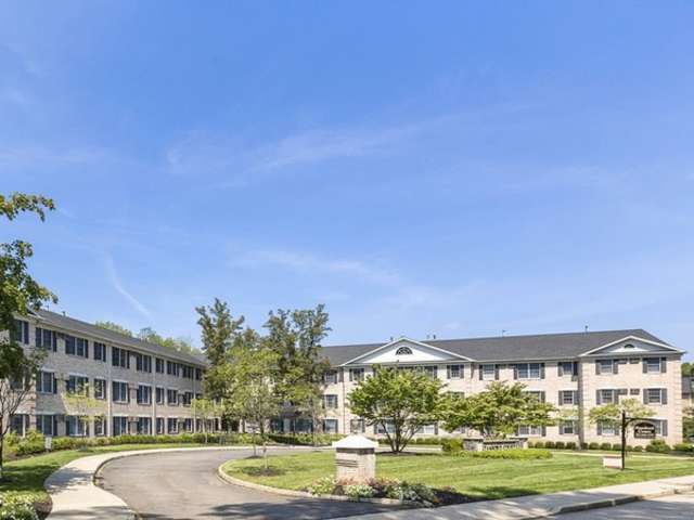 Stanford Court Apartments Westwood NJ apartments for rent