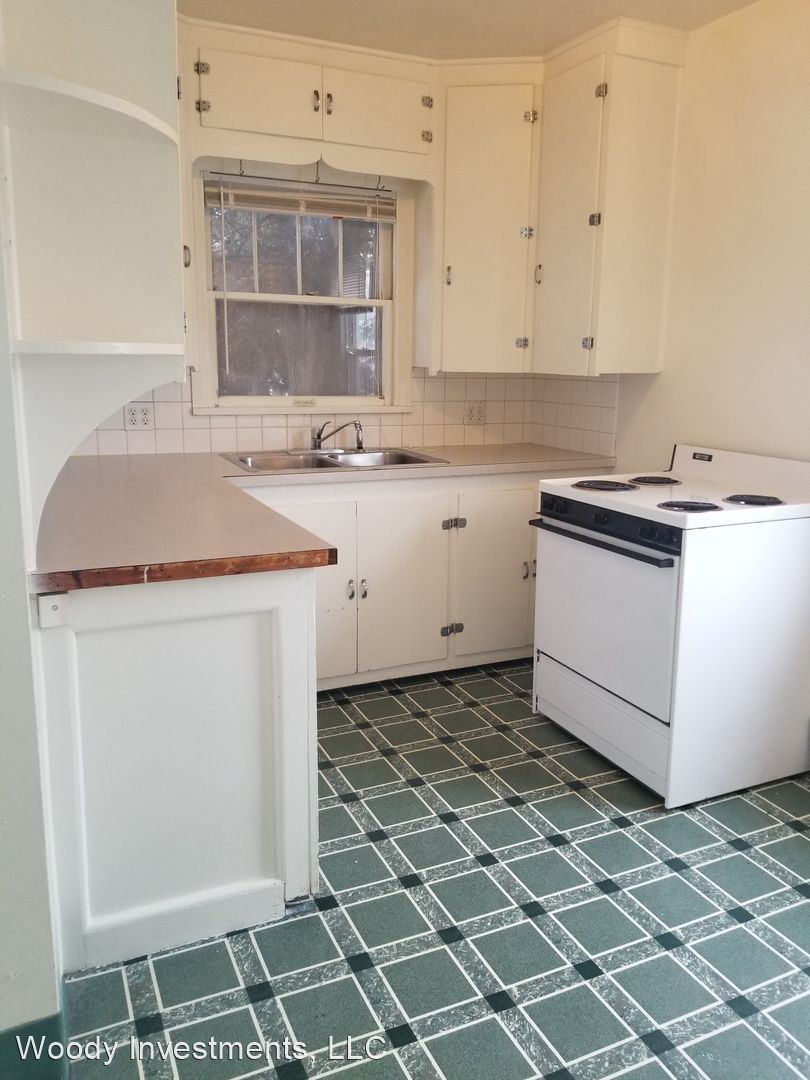 Four Bedroom Near UNC – 4 beds, 2 baths, $2140