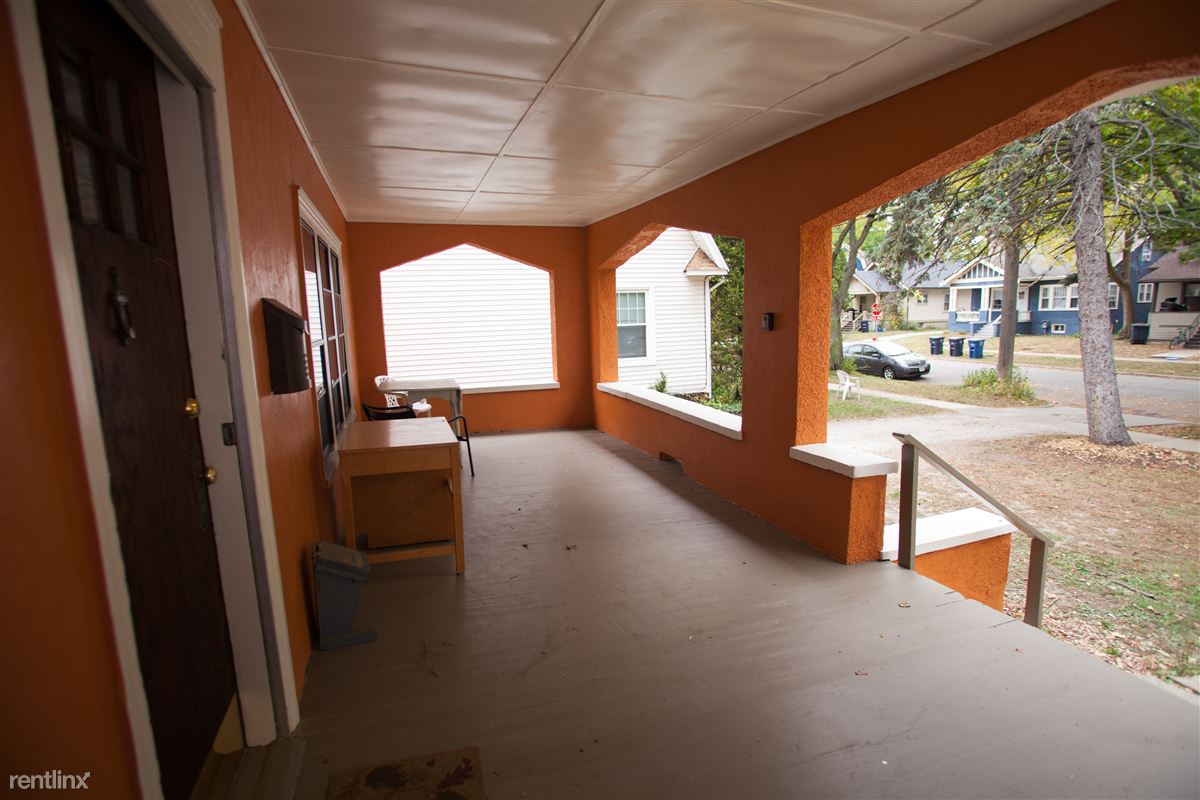 910 Dewey – 5 Bed