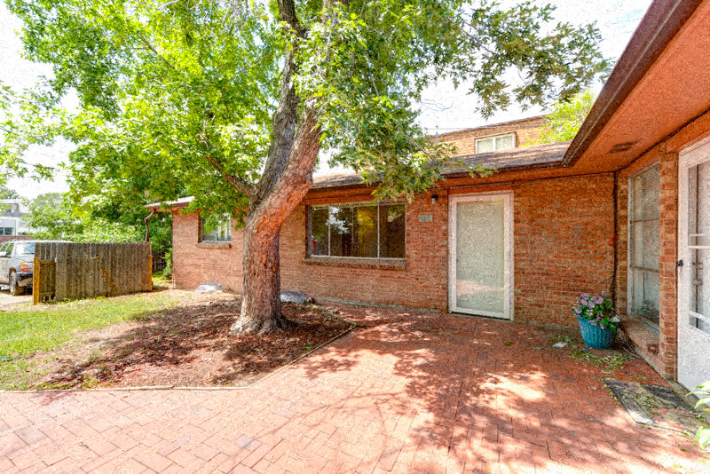 6809 W 24th Avenue – 6809
