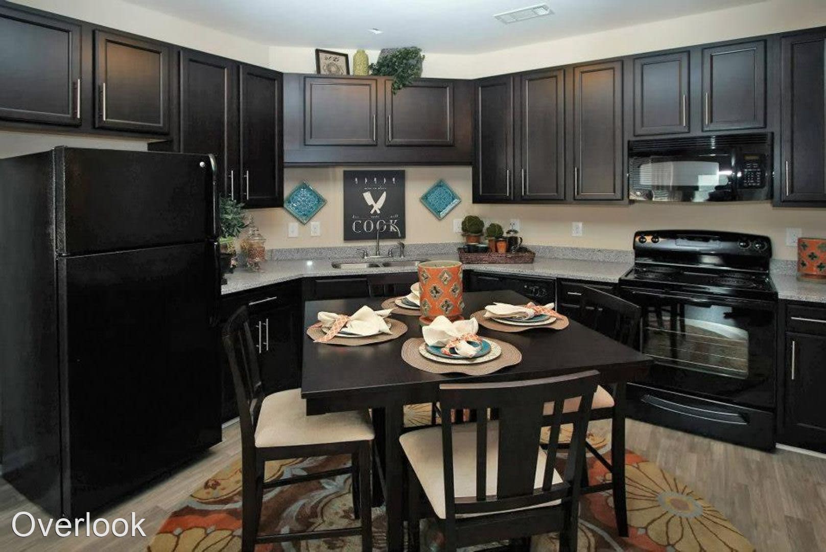 The Overlook at Stone Spring – 2 beds, 2 baths, $1584