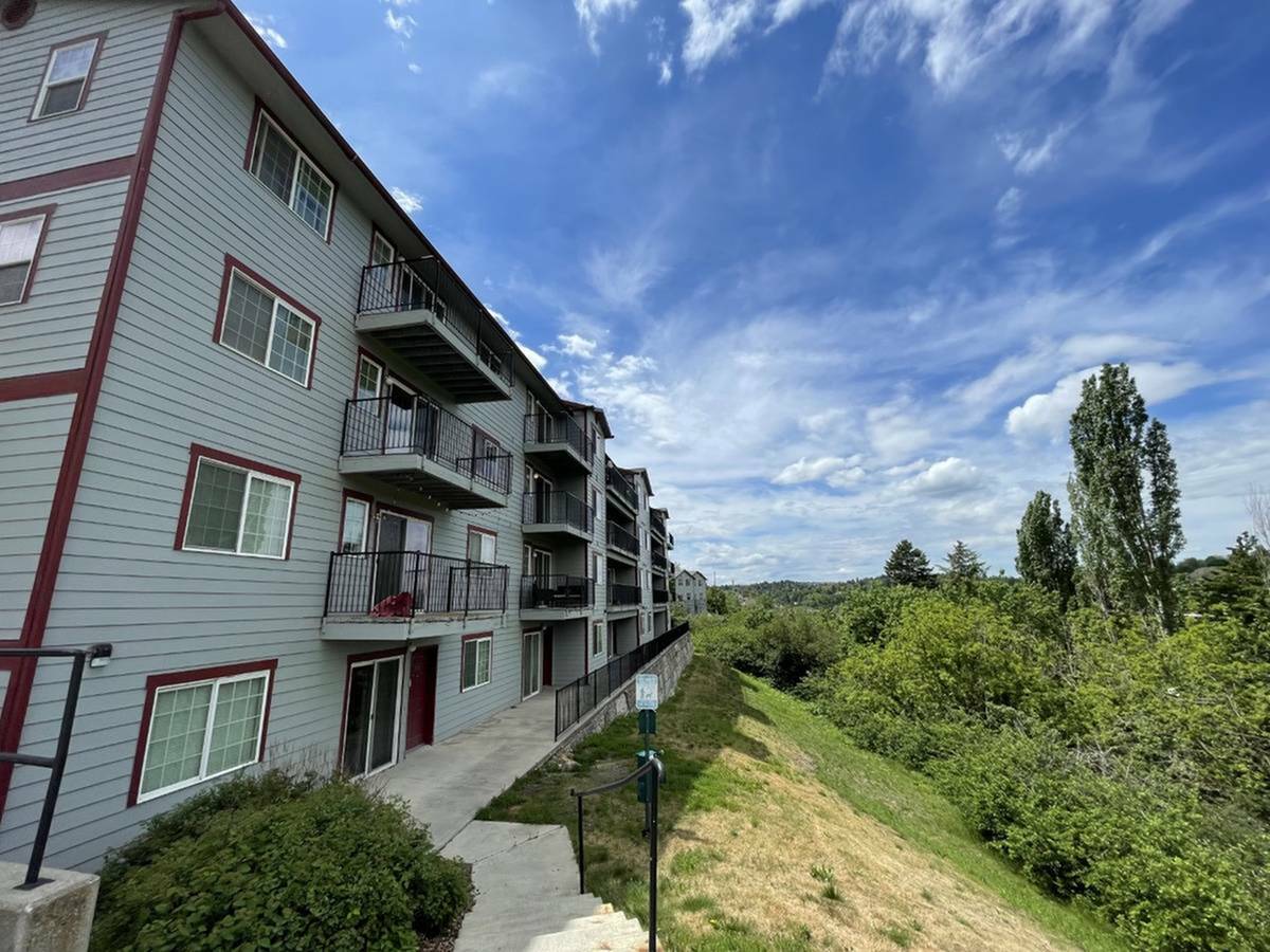 Coug Housing – 403B