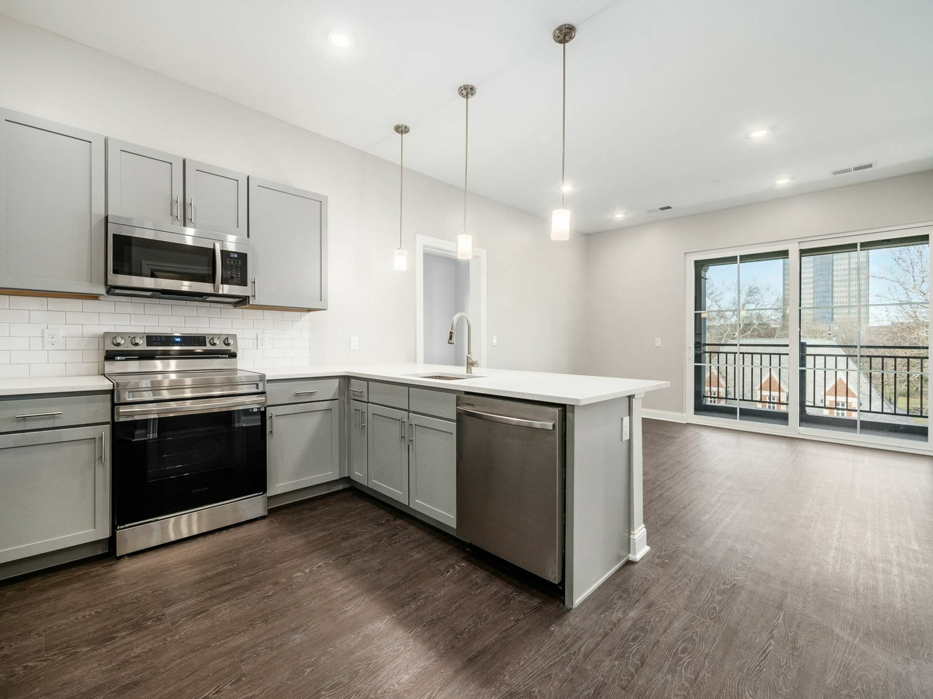 Topiary Park Crossing – 317