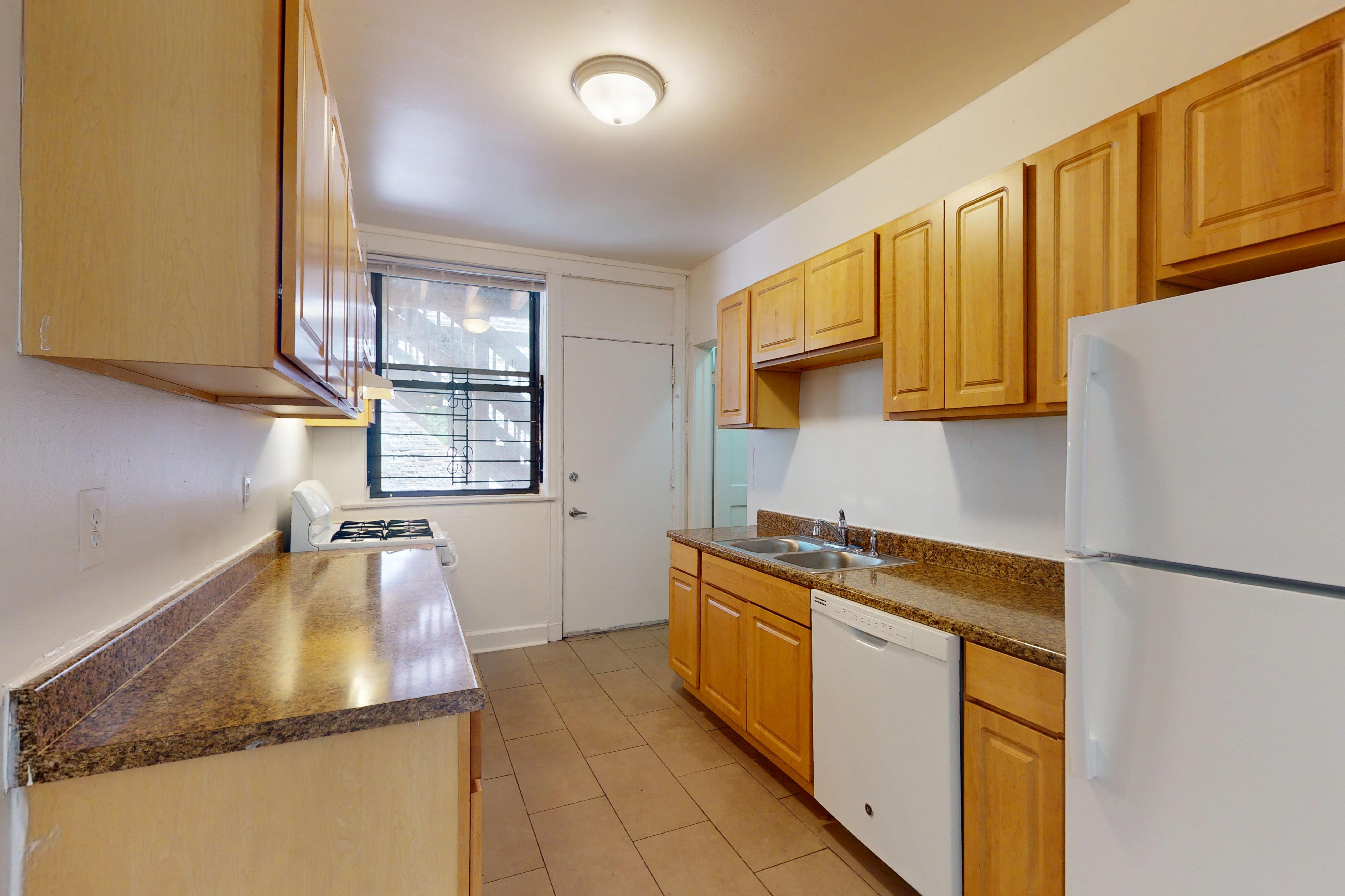 5335-5345 S. Kimbark Ave. – 5343-3