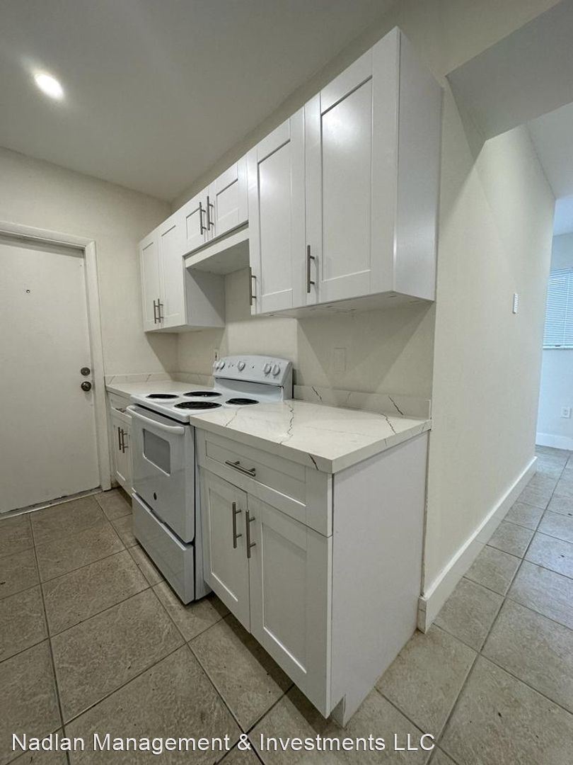 1951 NE 167th St – 5