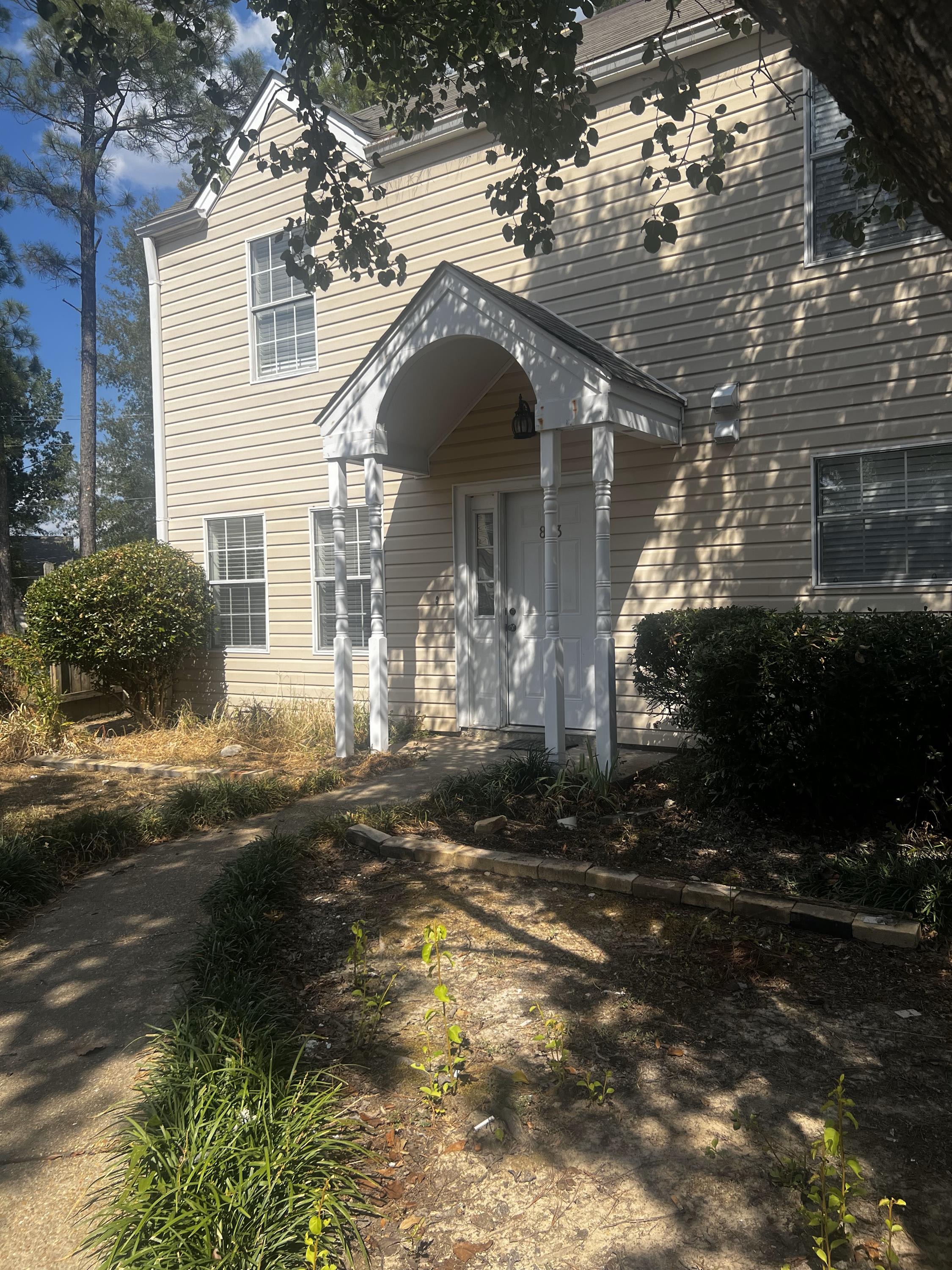 833 Harbor Bend Drive – photo 1 of 12