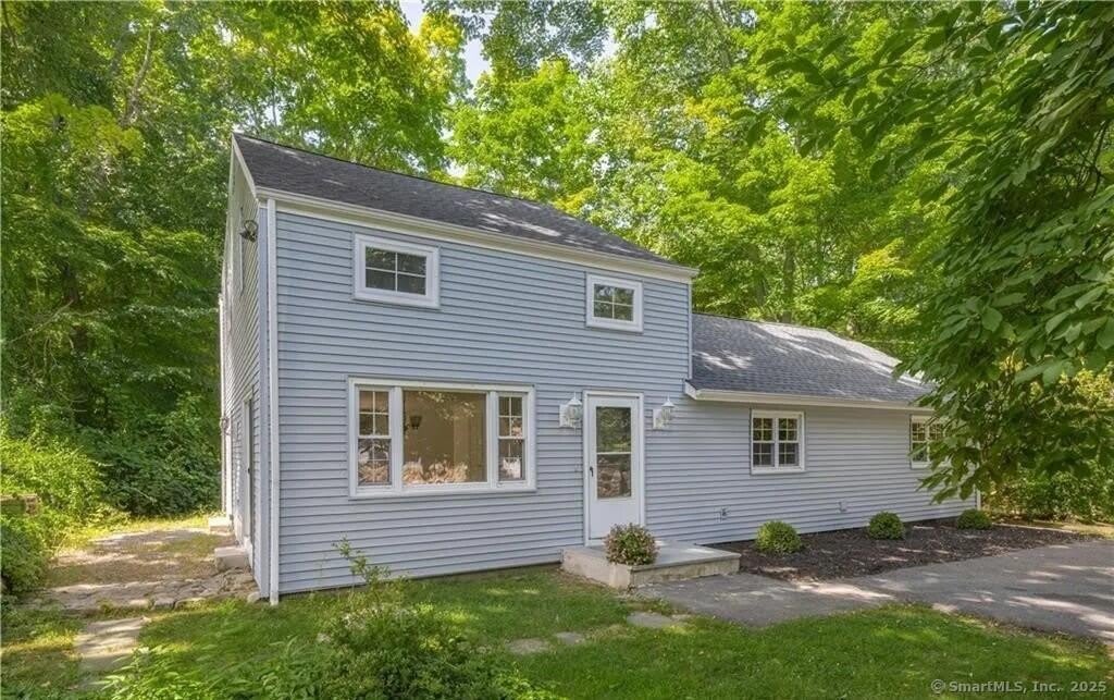 12 Steep Hill Road – photo 1 of 10