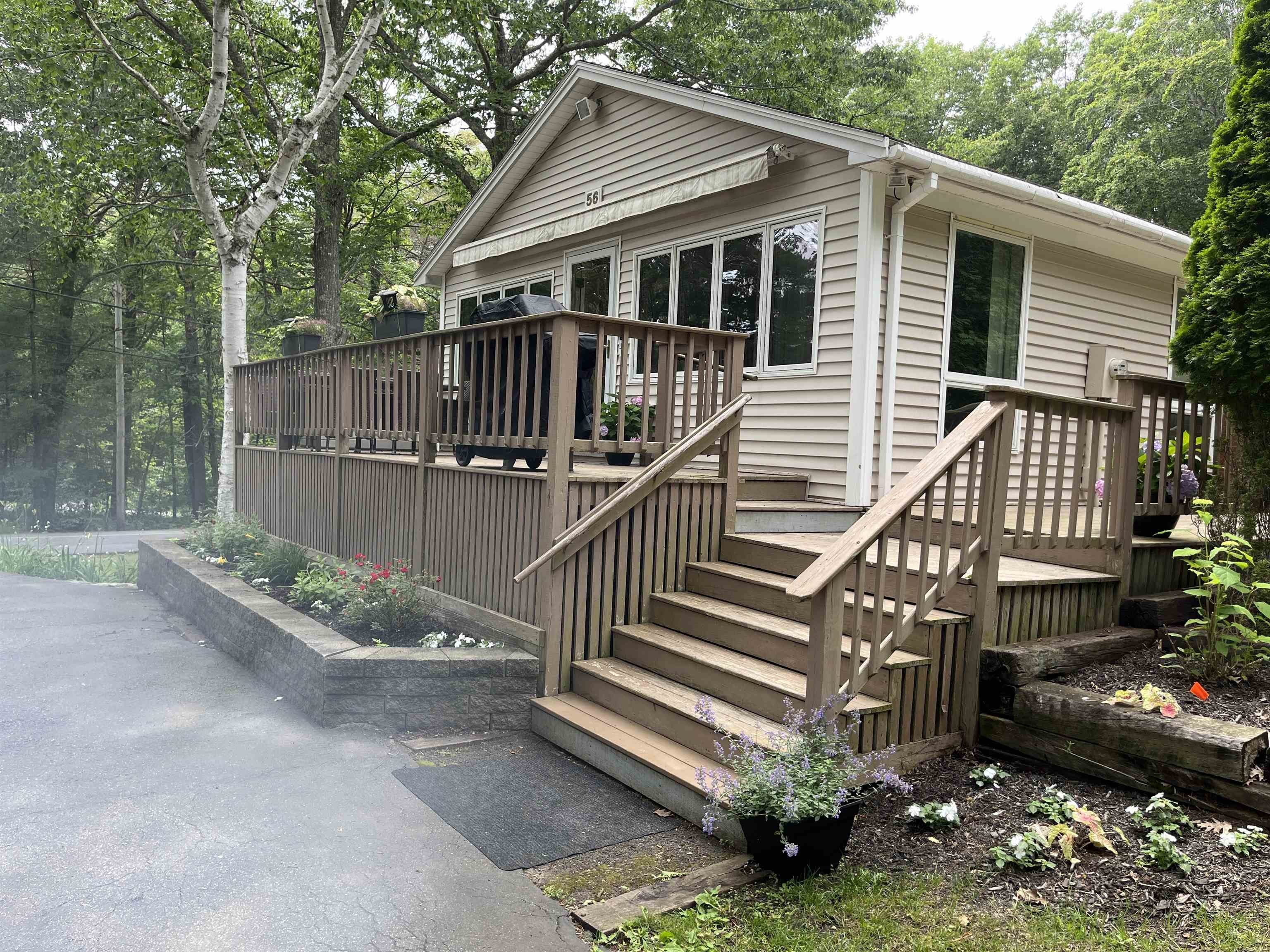 56 Captain Thomas Road – photo 1 of 30