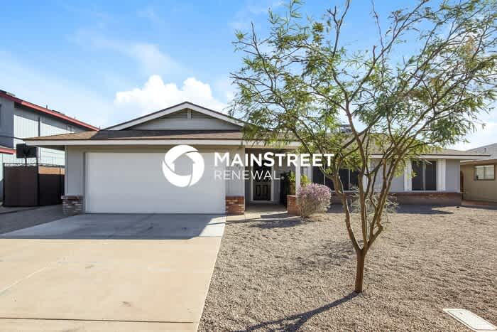 15607 North 60th Avenue – photo 1
