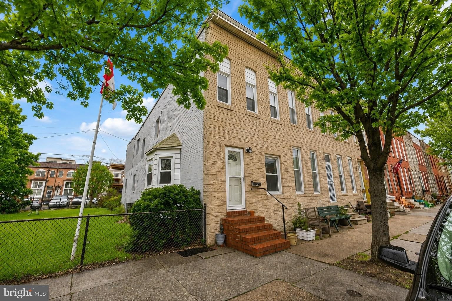 1437 TOWSON Street – photo 1